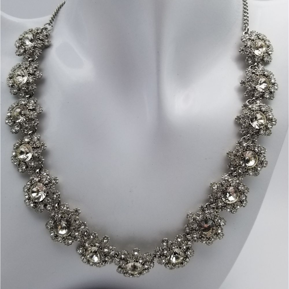 🤩Harlequin nights queen of the season crystal necklace